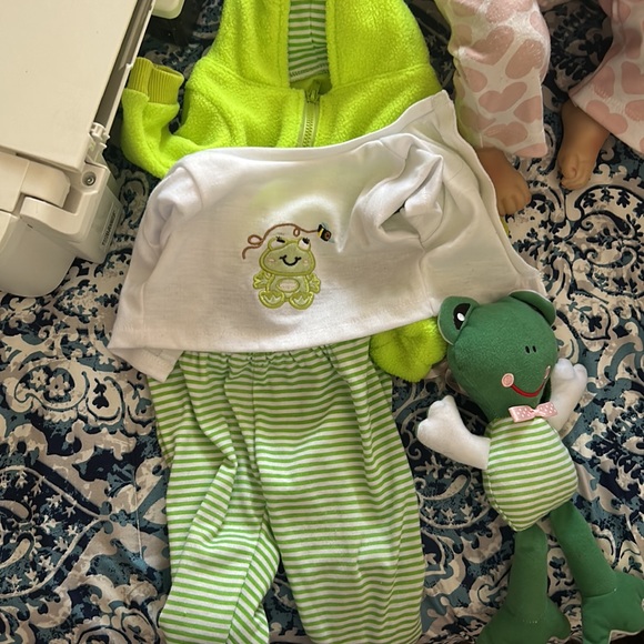 Reborn realistic baby doll - Picture 2 of 2